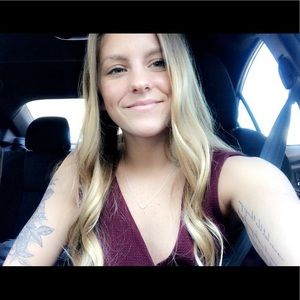 Meet your Posher, Danielle